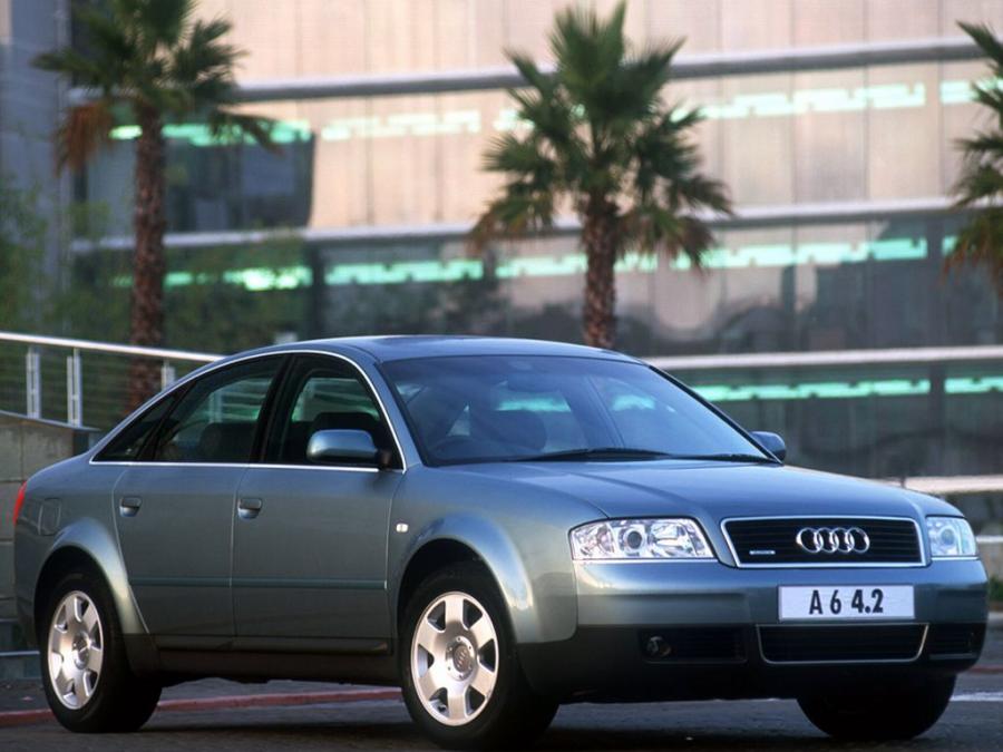  Audi A6 4.2 Quattro Sedan (4B, C5) 2001 года  (ZA) (фото 1 из 2)